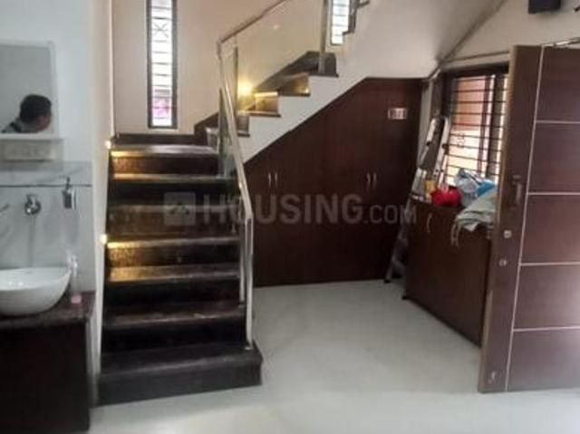 House for sale in Madya