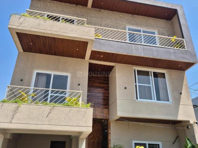 House for sale in Madya