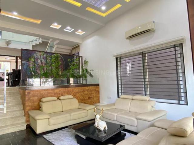 House for sale in Madya