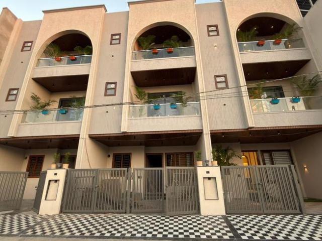 House for sale in Pink City, Jetpur