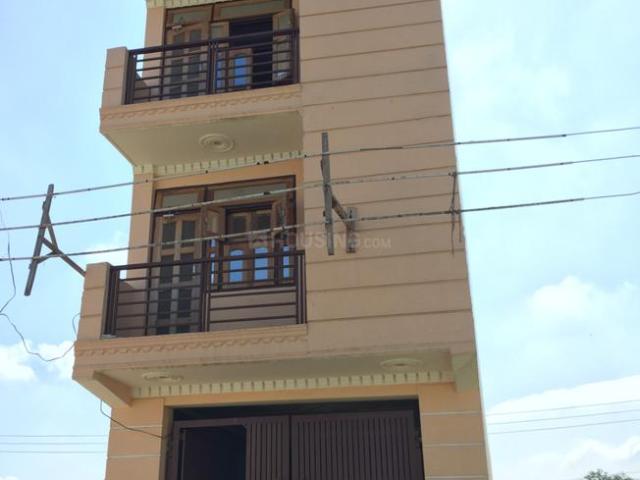 House for sale in Hariana