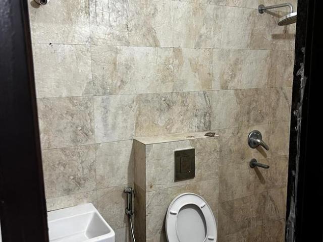 House for sale in Madya