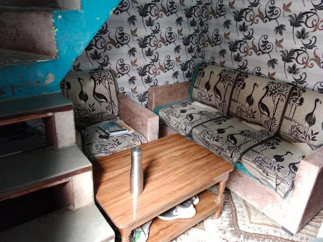 House for sale in West Delhi, Deri