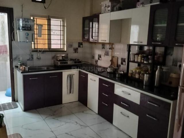 House for sale in Madya