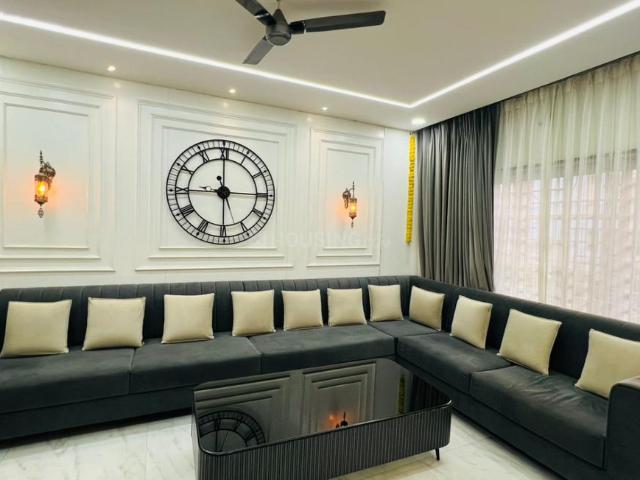 House for sale in Madya
