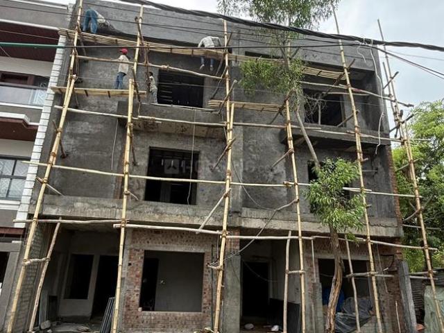 House for sale in Madya