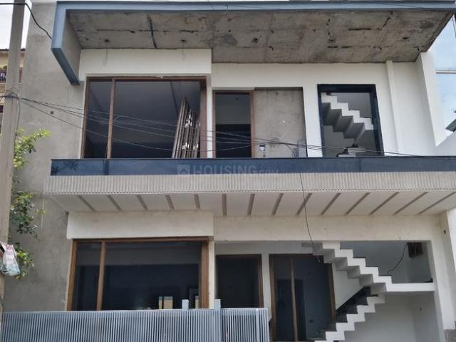 House for sale in Hariana