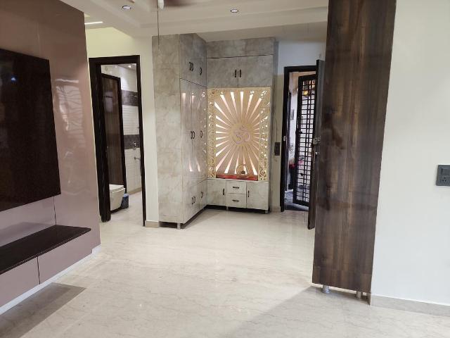 House for sale in West Delhi, Deri