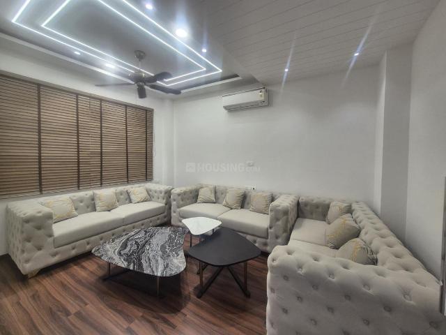 House for sale in Madya