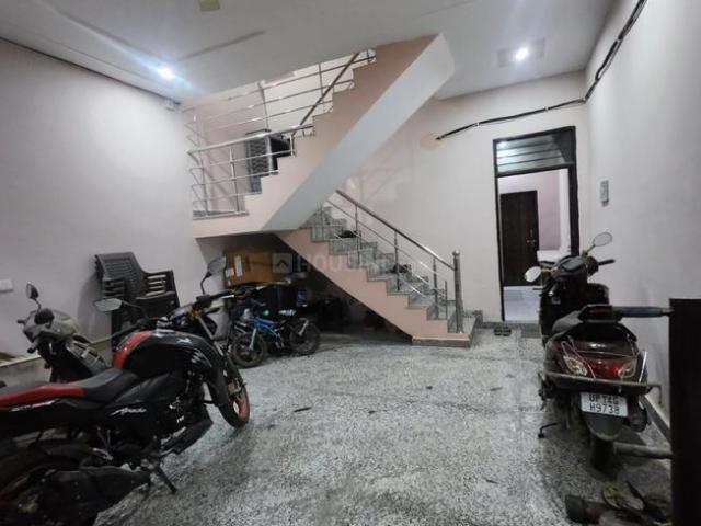 House for sale in Hariana