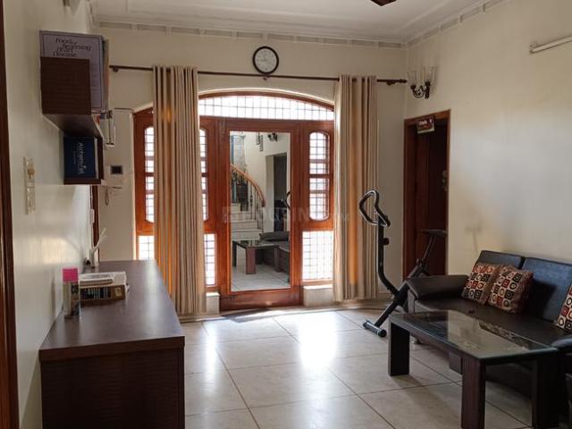 House for rent in Rohini, Delhi