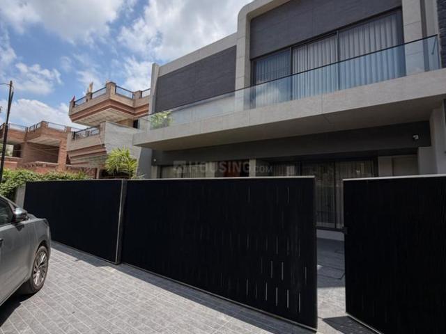 House for sale in Sector 12, Panchkula
