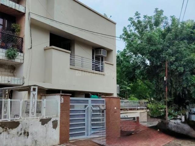 House for sale in Hariana