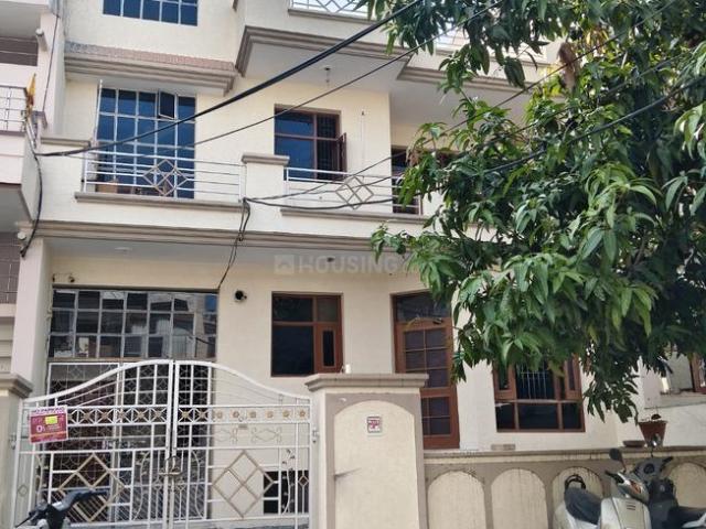 House for sale in Hariana