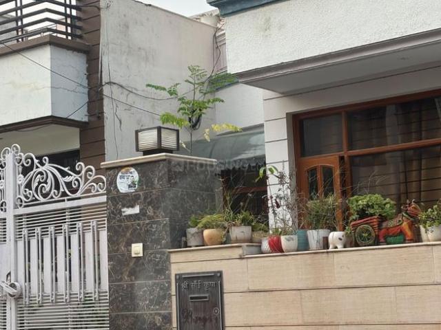House for rent in Hariana