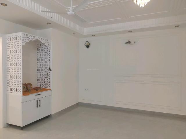 House for sale in Hariana