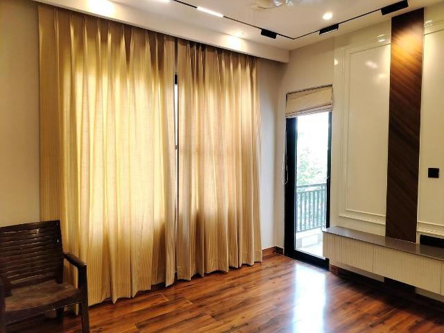 House for sale in Hariana