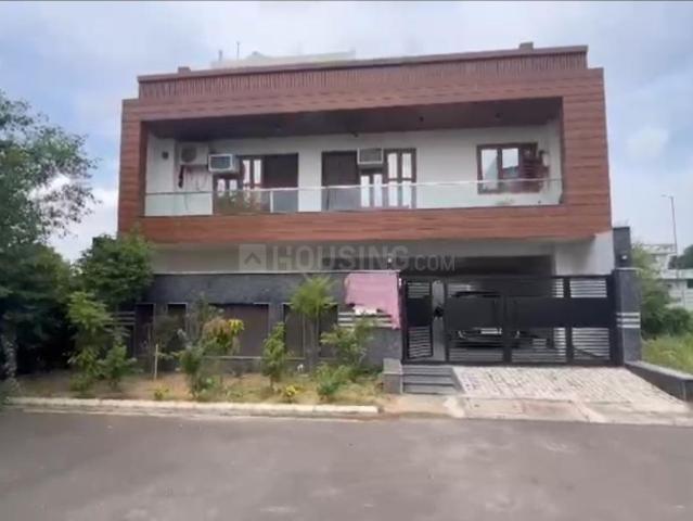 House for sale in Hariana