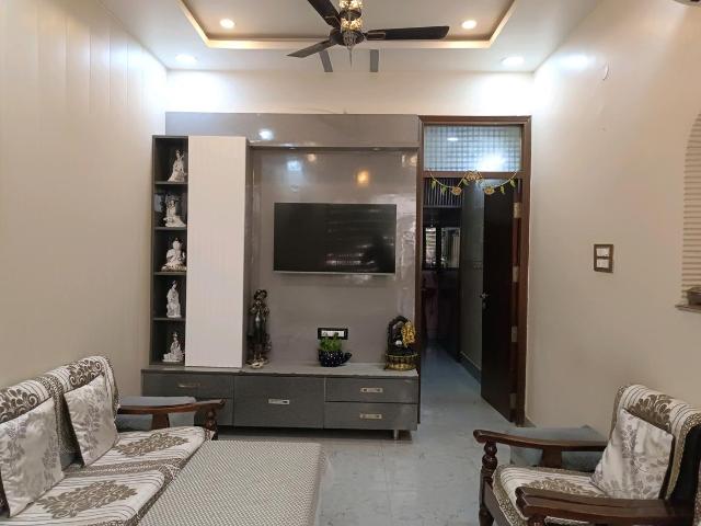 House for sale in North West Delhi, Deri