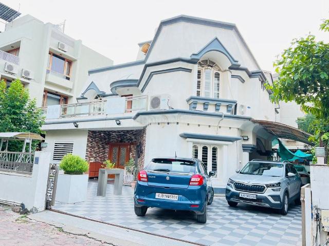House for rent in Jivraj park, Ahmedabad