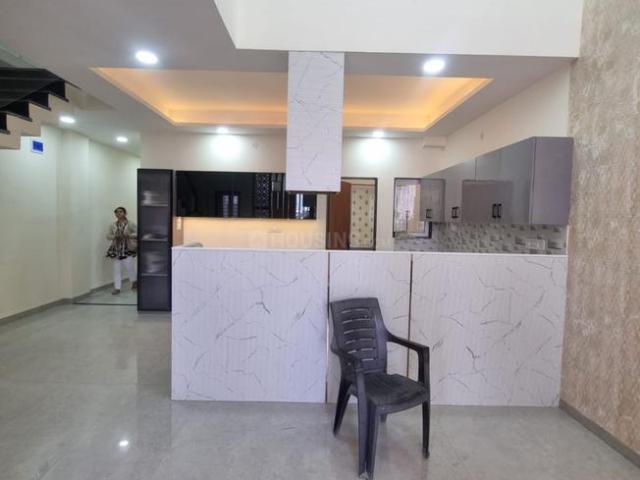 House for sale in Madya