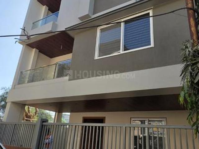House for sale in Madya