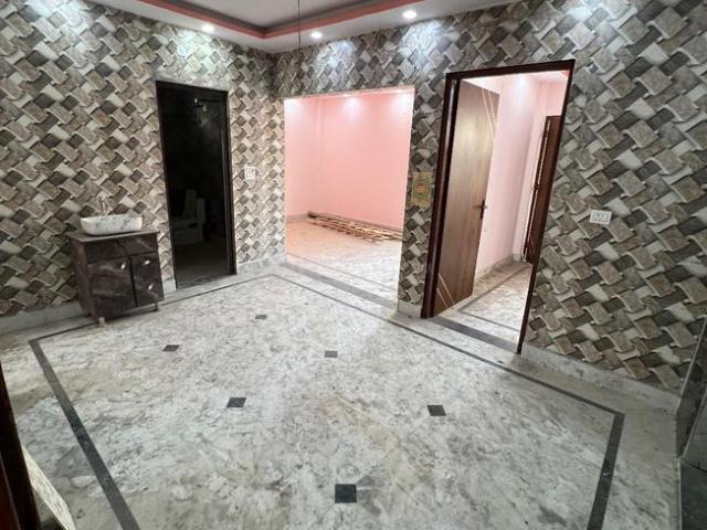House for rent in North West Delhi, Deri