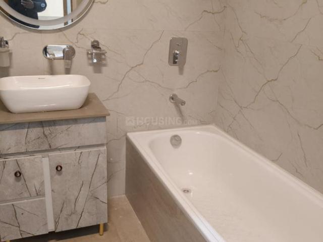 House for rent in Deri