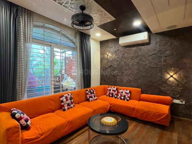 House for rent in Madya