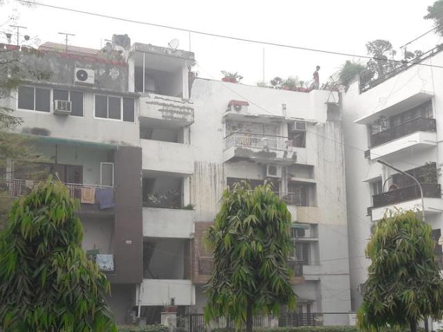 House for sale in West Delhi, Deri