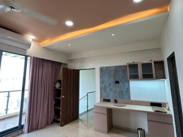 Flat for sale in Vadodara, Gujarat