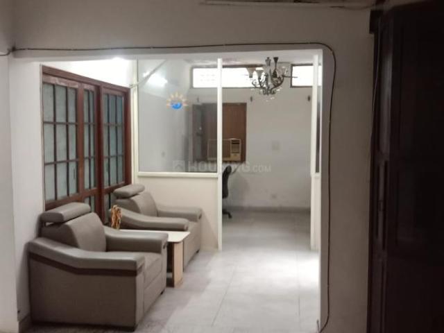 Flat for rent in Deri