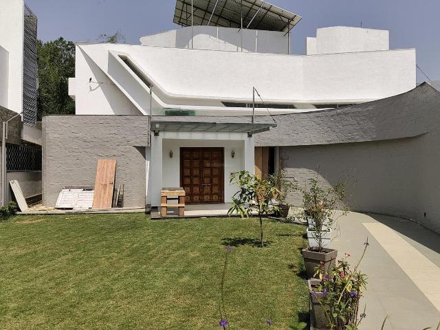 Villa for sale in Gujarat