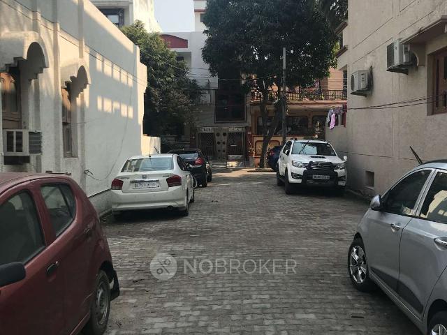 Property for sale in Deri
