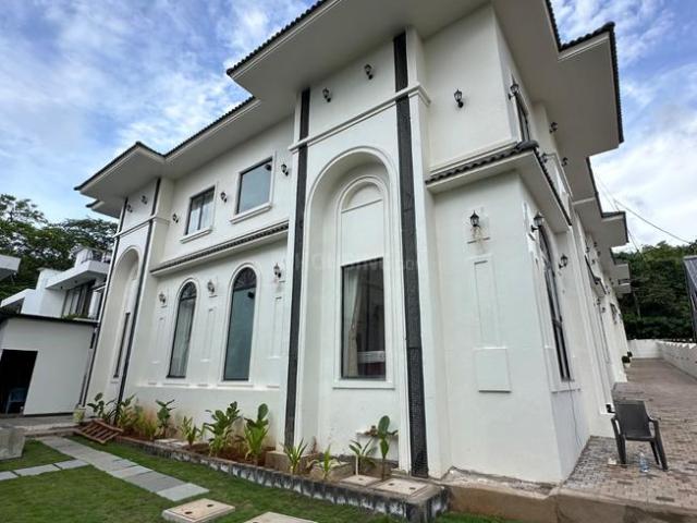 Villa for sale in Assagao, Goa