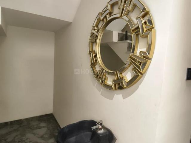 Villa for sale in Madya