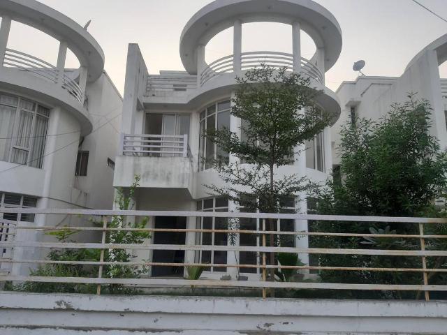 Villa for rent in Gujarat
