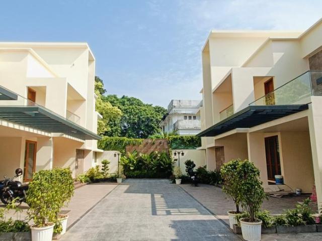 Villa for sale in Kerala