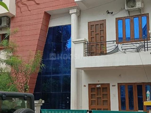 Villa for rent in Madya
