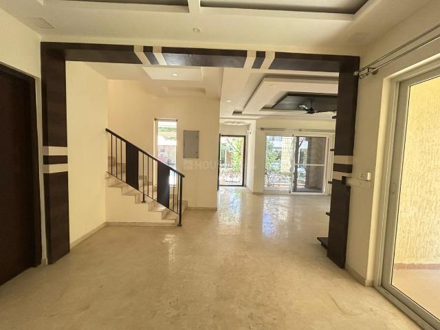 Villa for rent in Bangalore East, Cox Town - Bangalore