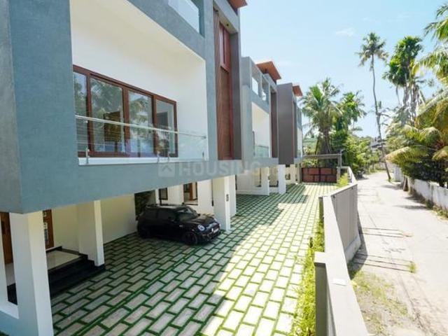 Villa for sale in Maradu, Ernakulam