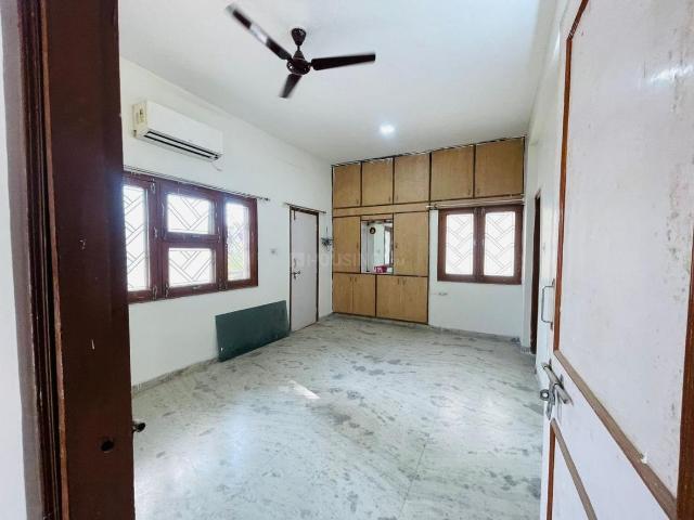 Villa for sale in Madya
