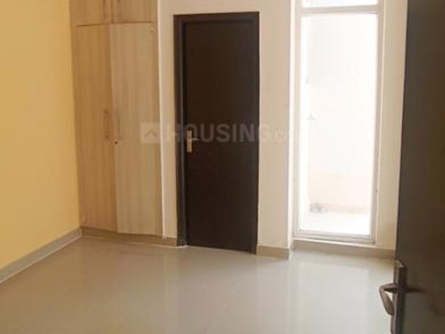 Villa for rent in Noida