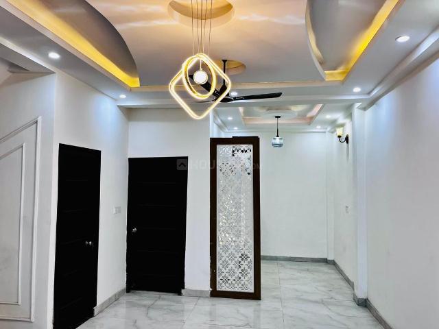 Villa for rent in Noida