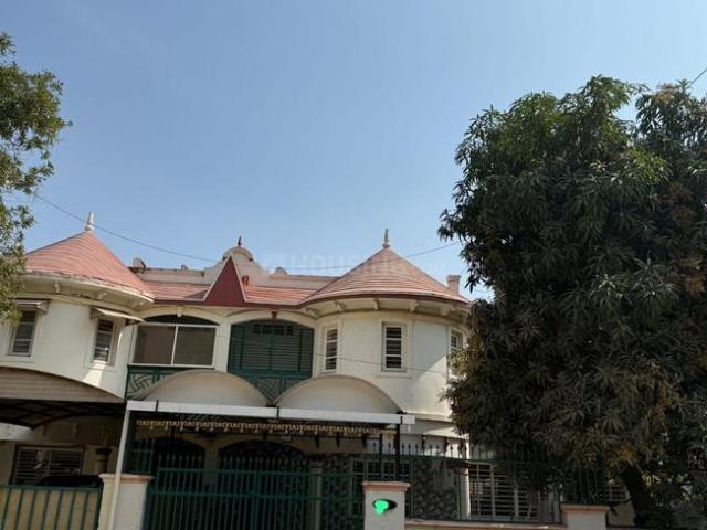 Villa for sale in Gujarat