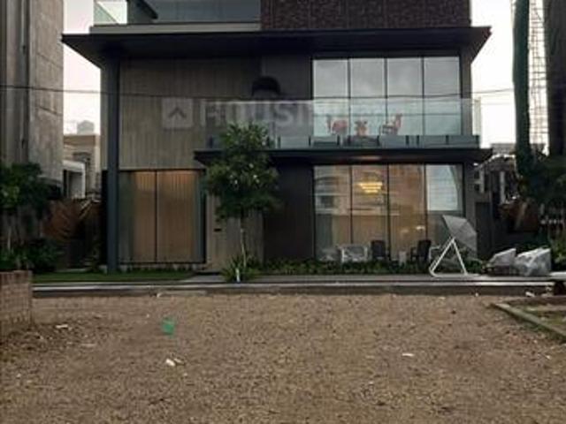 Villa for sale in Gujarat