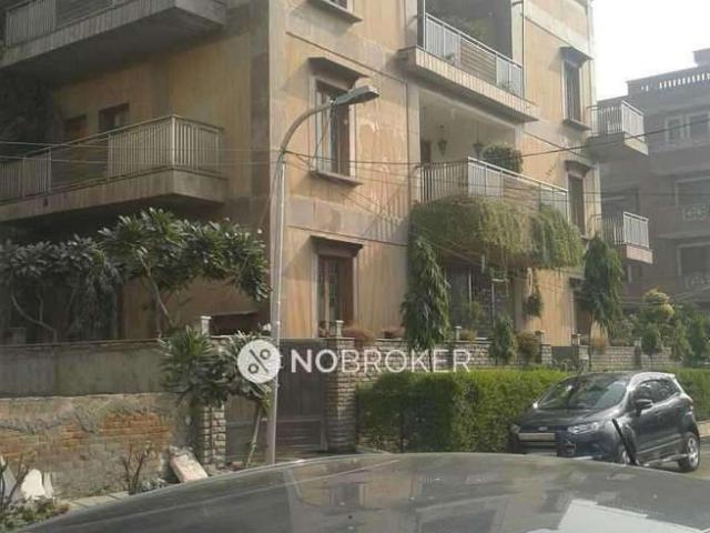 Property for rent in Deri