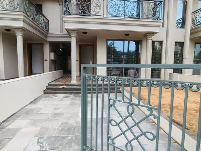Villa for sale in Gandhinagar