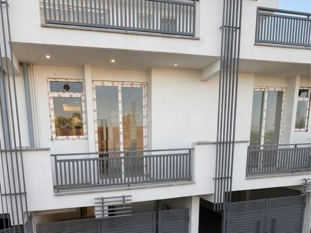 Villa for sale in Garhi, Noida