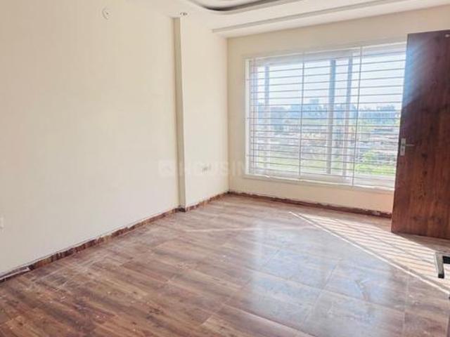 Villa for sale in Madya